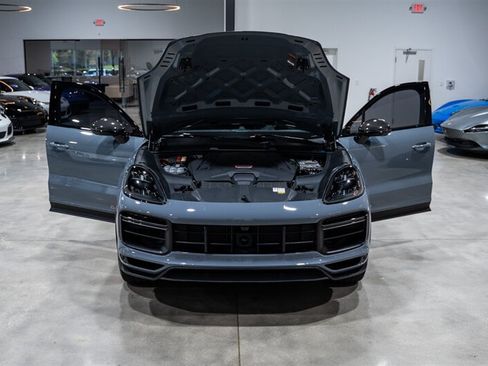 Used 2022 Porsche Cayenne Turbo GT AWD/4WD image 44