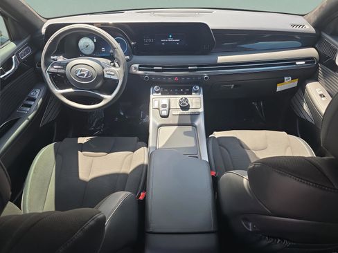 New 2025 Hyundai Palisade Calligraphy image 8