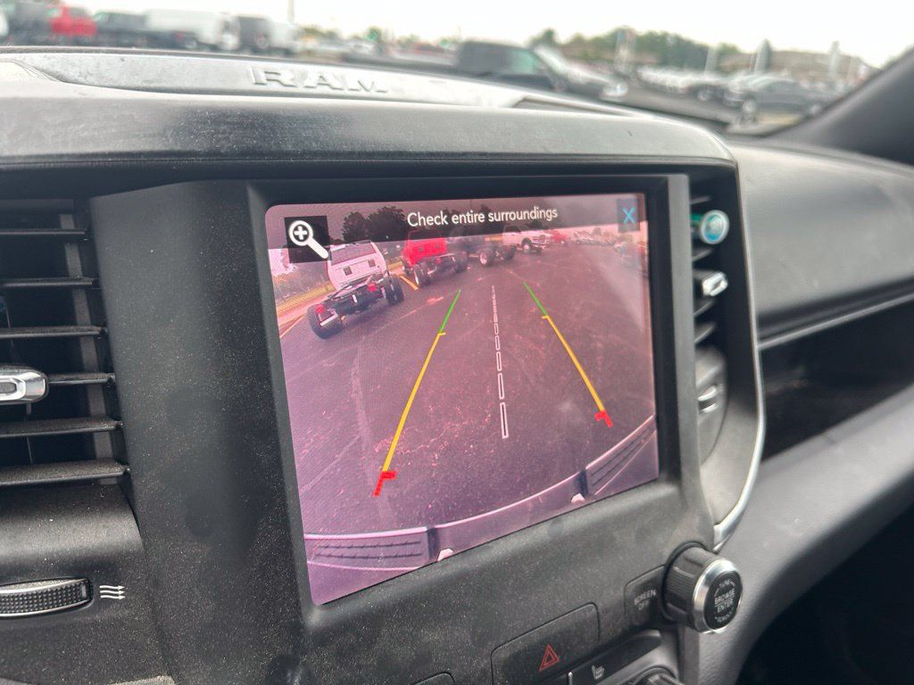 Used 2019 RAM 1500 Big Horn AWD/4WD image 16