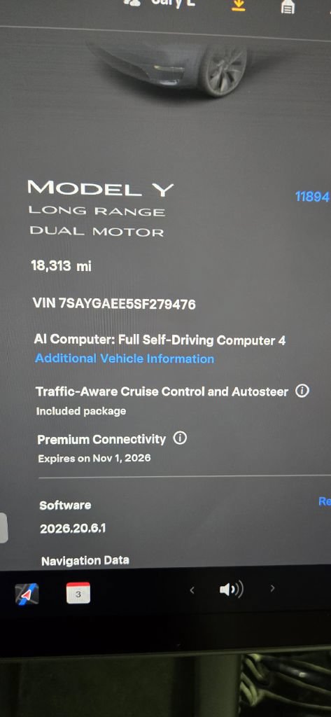 Used 2025 Tesla Model Y Long Range AWD/4WD image 6