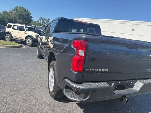 Used 2020 Chevrolet Silverado 1500 Custom w/ Custom Value Package RWD image 10