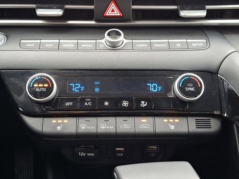 Certified 2023 Hyundai Elantra SEL w/ Convenience Package image 15