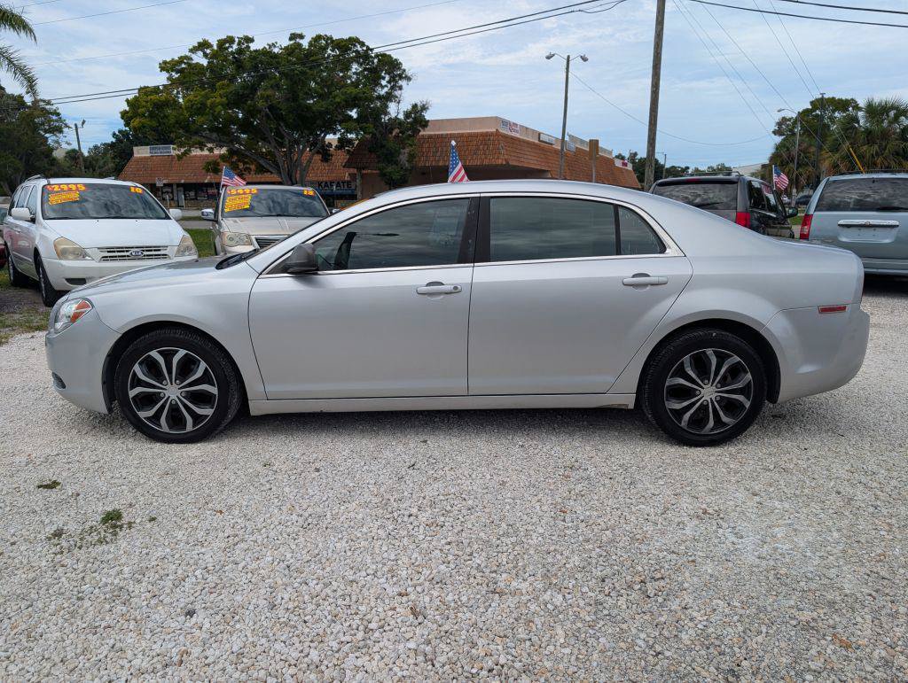 Used 2011 Chevrolet Malibu LS FWD image 8