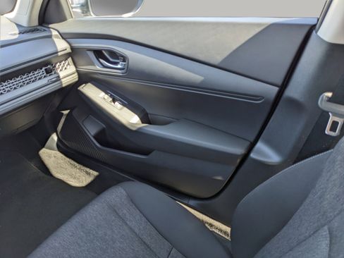 Used 2025 Honda Accord LX image 16
