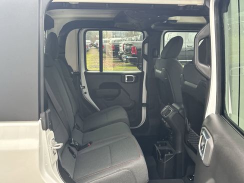 New 2026 Jeep Gladiator Rubicon image 10