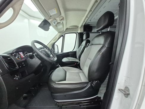 Used 2025 RAM ProMaster 2500 w/ Convenience Group FWD image 5