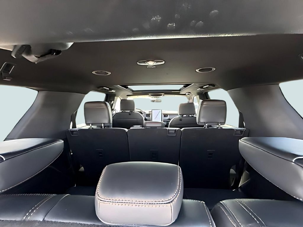 Used 2024 Ford Expedition Platinum AWD/4WD image 31