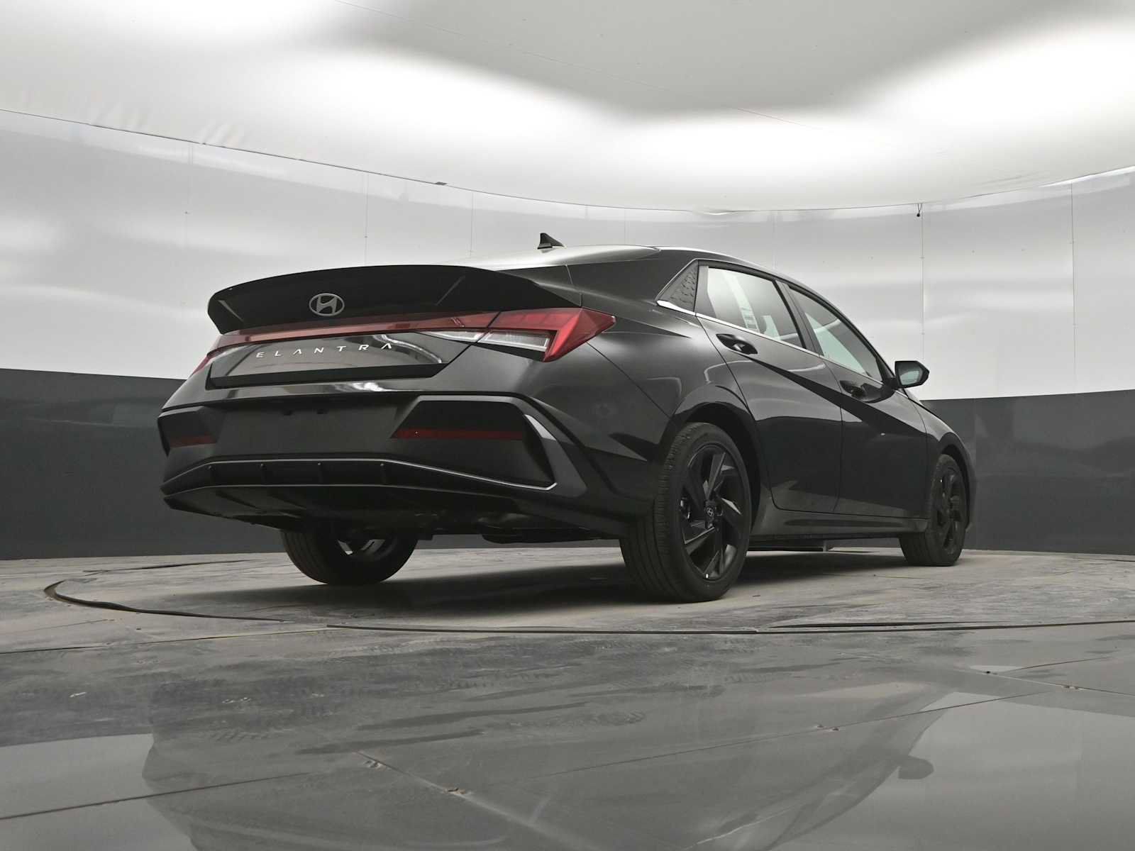 New 2026 Hyundai Elantra SEL Sport Premium FWD image 35