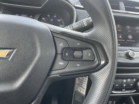 Used 2023 Chevrolet TrailBlazer LS FWD image 31