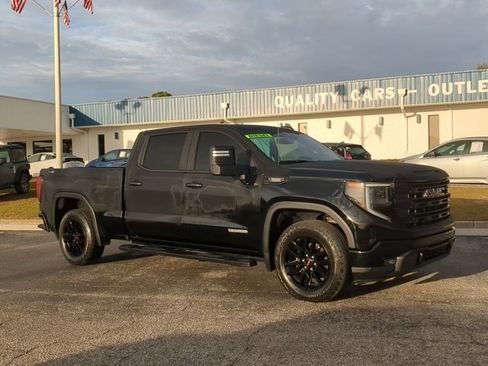 Used 2022 GMC Sierra 1500 Elevation w/ Preferred Package image 2