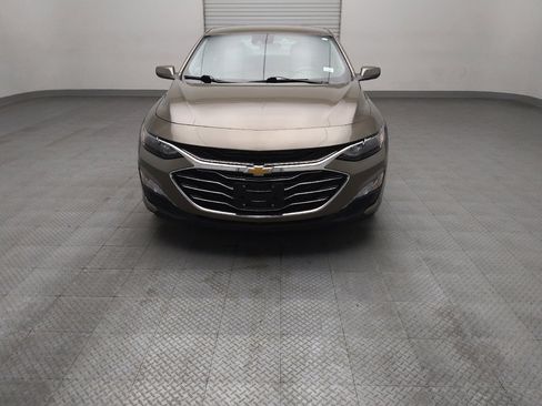 Used 2020 Chevrolet Malibu LT FWD image 15