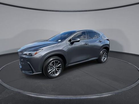 Used 2025 Lexus NX 250 FWD w/ Towing Package (2000 Lbs) image 5