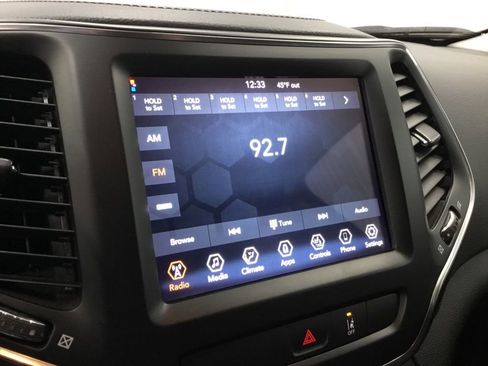 Used 2022 Jeep Cherokee Latitude w/ Trailer Tow Group image 19