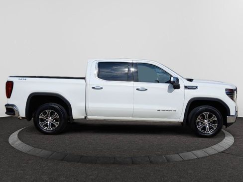 Used 2025 GMC Sierra 1500 SLT AWD/4WD image 8