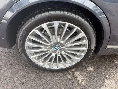 Used 2021 BMW X7 xDrive40i image 11