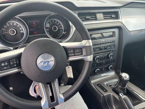 Used 2013 Ford Mustang GT Premium w/ Security Pkg image 31