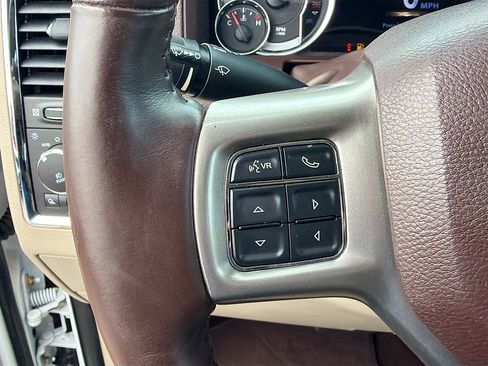 Used 2017 RAM 1500 Laramie image 35