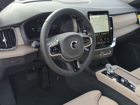 New 2026 Volvo XC90 B6 Ultra w/ Protection Package image 2