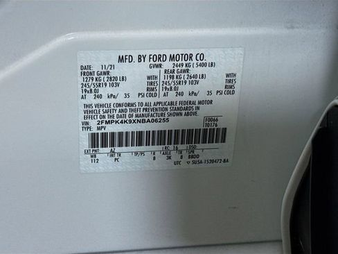 Used 2022 Ford Edge Titanium w/ Equipment Group 301A AWD/4WD image 33