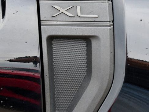 Used 2022 Ford Maverick XL image 8