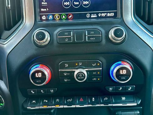 Used 2020 GMC Sierra 1500 SLT RWD image 13