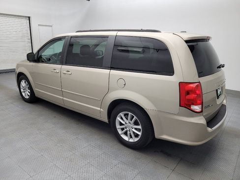 Used 2016 Dodge Grand Caravan SXT FWD image 3