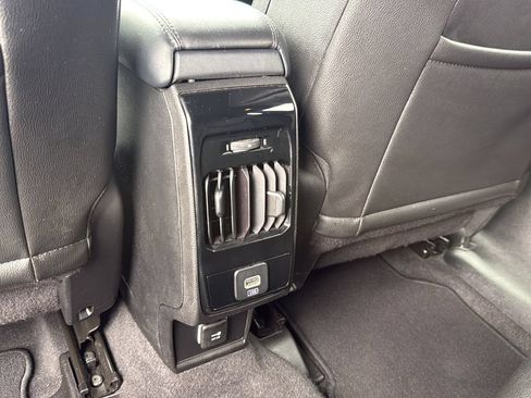 Used 2025 Jeep Compass Limited AWD/4WD image 25