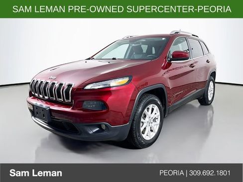 Used 2018 Jeep Cherokee Latitude w/ Cold Weather Group image 3