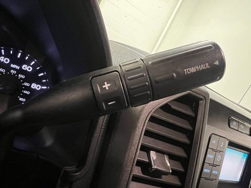 Used 2017 Ford F250 XL w/ Power Equipment Group image 25