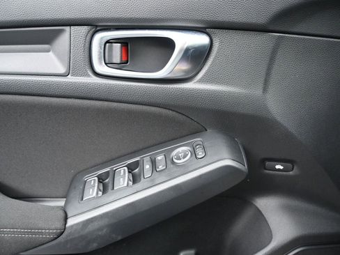 Used 2024 Honda Civic Sport image 6