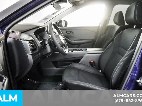 Used 2023 Nissan Rogue S image 16