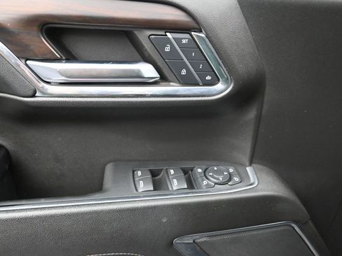 Certified 2024 GMC Sierra 1500 SLT image 13