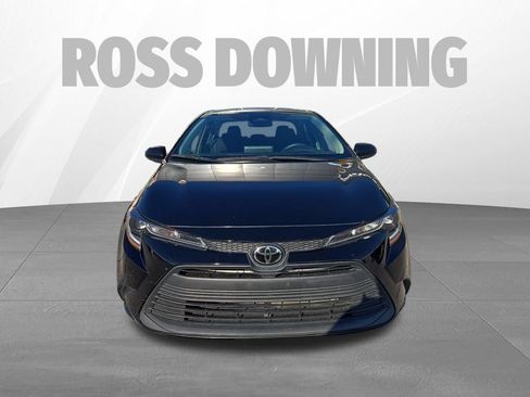 Used 2023 Toyota Corolla LE FWD image 2