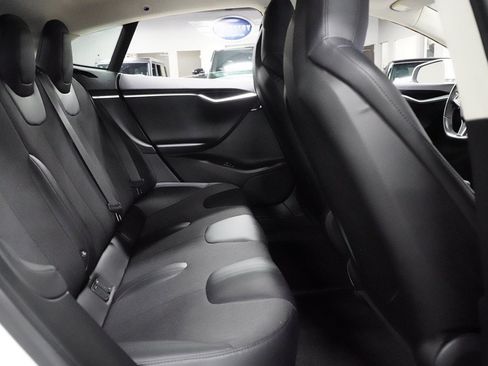 Used 2015 Tesla Model S 60 RWD image 28