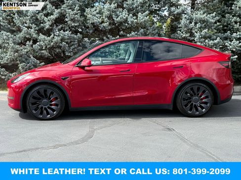 Used 2023 Tesla Model Y Performance AWD/4WD image 4