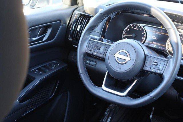 Certified 2025 Nissan Pathfinder SV w/ SV Premium Package FWD image 26
