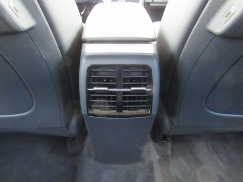 Used 2023 Kia Niro EX Touring image 28