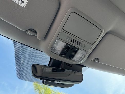 Certified 2022 Honda Pilot Special Edition image 18