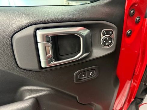 New 2026 Jeep Wrangler Unlimited Rubicon image 14