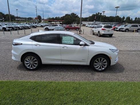 New 2025 Buick Envista Avenir image 8
