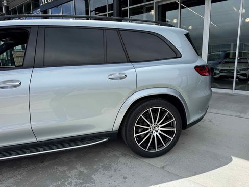 New 2025 Mercedes-Benz GLS 450 4MATIC image 4