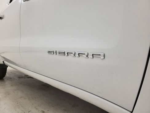 Used 2019 GMC Sierra 1500 SLE w/ SLE Value Package image 22