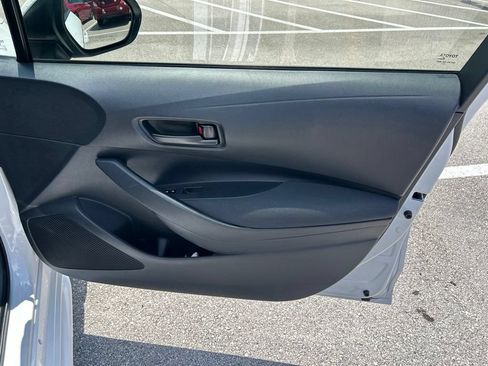 Used 2025 Toyota Corolla LE FWD image 39