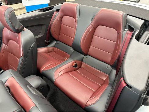 Used 2025 Ford Mustang Premium image 30