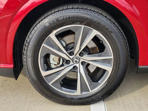 Certified 2025 Lexus RX 350 FWD w/ Technology Package image 10