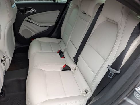 Used 2019 Mercedes-Benz CLA 250 image 25