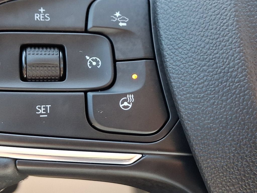 Certified 2023 Buick Envision Preferred AWD/4WD image 29
