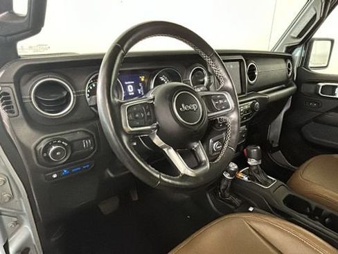 Used 2023 Jeep Wrangler Unlimited Sahara w/ Cold Weather Group AWD/4WD image 13