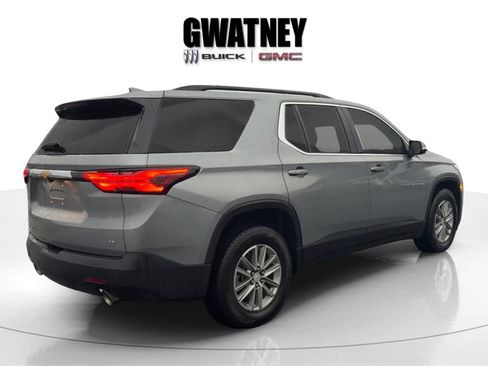 Used 2023 Chevrolet Traverse LT image 6