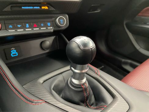 Used 2025 Ford Mustang GT Premium RWD image 31